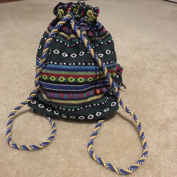 Knit drawstring mini backpack - Picture 3 of 4